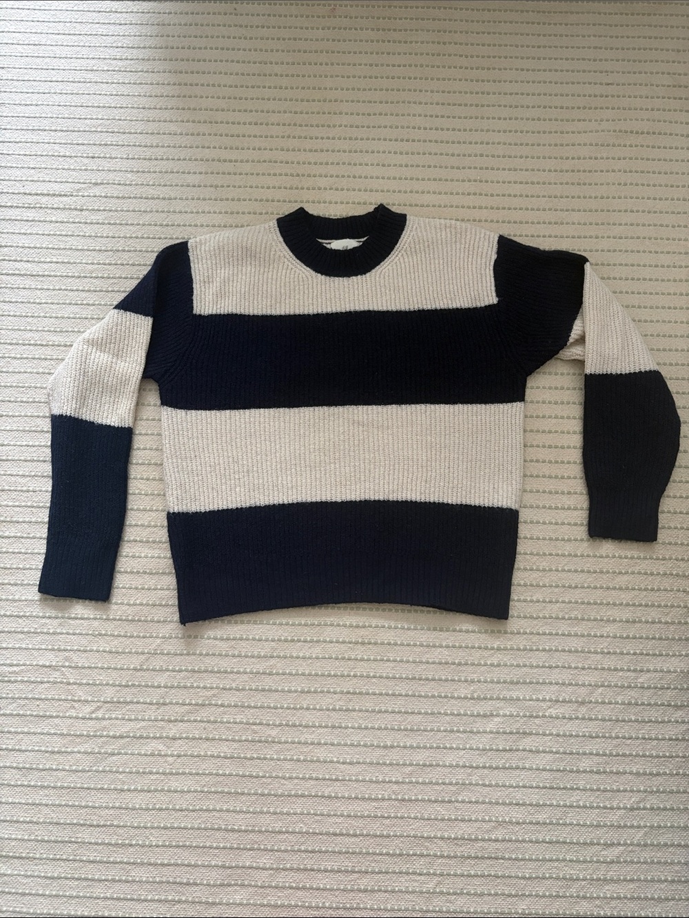 Women’s Navy/White Stripped Sweater H&M Size - XS